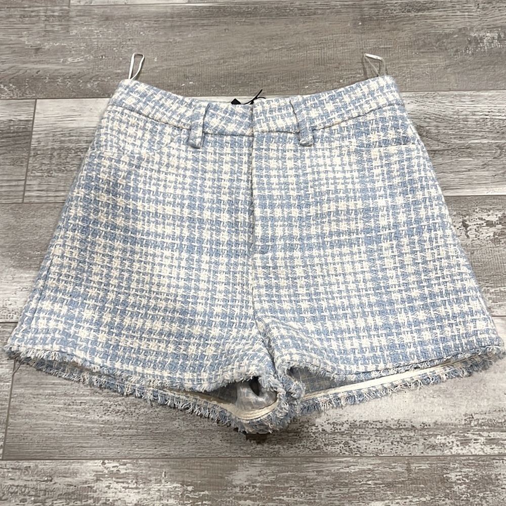 Zara Structured Shorts - Picture 8 of 13